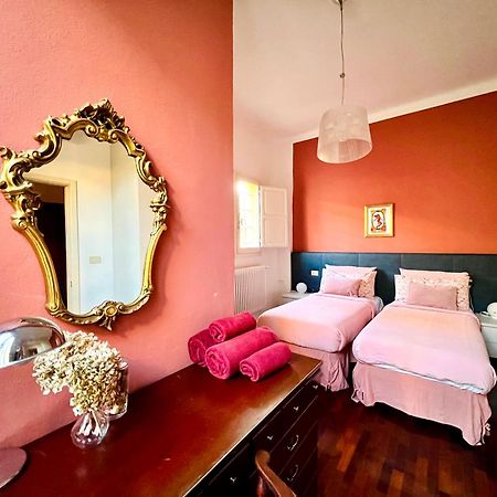 House Of Chariot - In The Heart Of Bologna Apartment Exterior foto